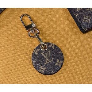 Luxury Keychain Circe Monogram Brown Gold Hardware